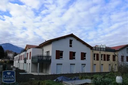 Location Appartement 2 pièces 43m² BONNEVILLE 74130 - Photo 2