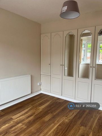 3 bedroom maisonette to rent - Photo 5