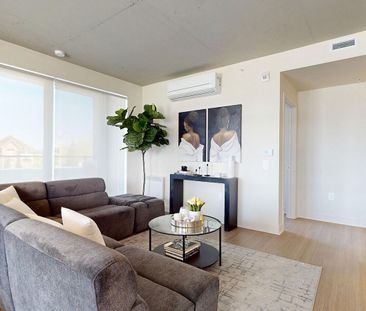 3830 Blvd Saint-Elzéar O, Laval, QC - Photo 5