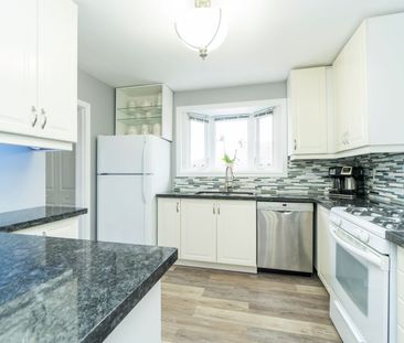 For Lease - 1492 Sandgate Crescent Unit# Upper, Mississauga, Ontario - Photo 6