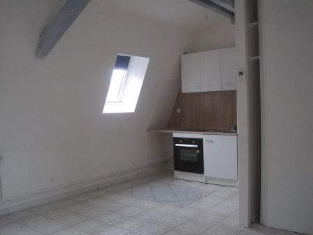 À louer : Appartement 2 pièces au coeur de Saint Quentin 02100. - Photo 3