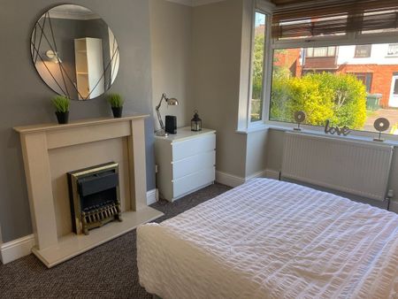 Room in a Shared House, Winifred Avenue, CV5 - Photo 4