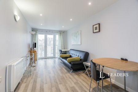 1 bedroom property to rent Kingston upon Thames, KT1 - Photo 3