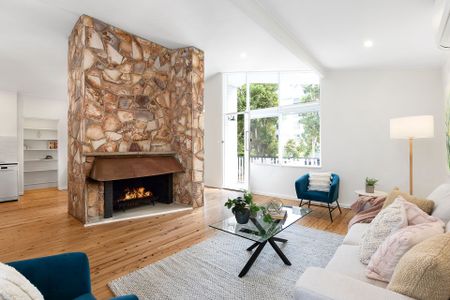 Meticulously renovated 4 Bedroom + Study Family Home - Photo 2