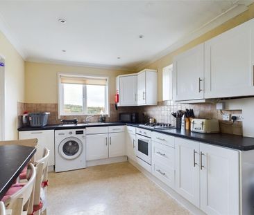 4 bedroom terraced house to rent - Photo 6