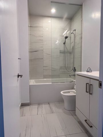 For Lease - 38 Honeycrisp Crescent Unit# 2101, Vaughan, Ontario - Photo 3