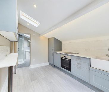 3 bedroom terraced house to rent - Photo 2