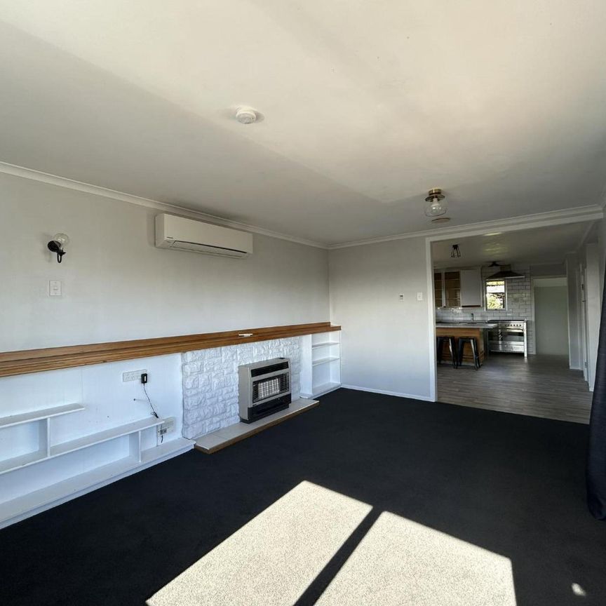 Beautiful Three Bedroom Home in Ferndale - Photo 1