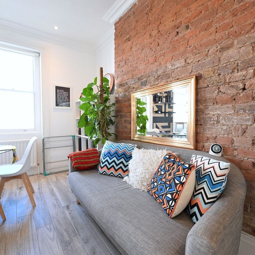 3 Bed Flat, Lewisham Way, SE14 - Photo 1