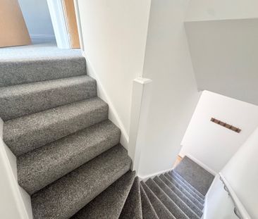 Seamoor Road, Bournemouth - Photo 1