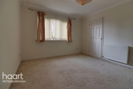 3 bedroom detached bungalow to rent - Photo 5