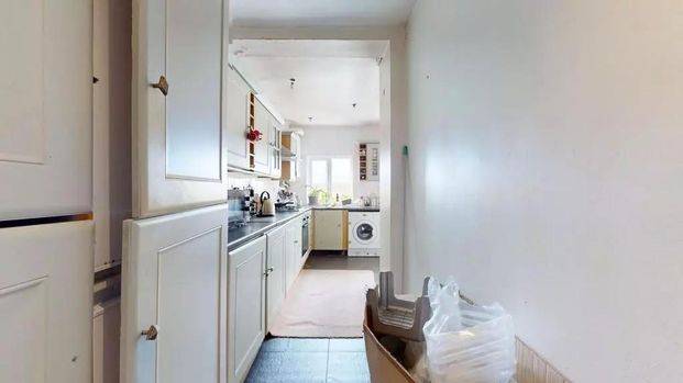 Waltham Way, London E4 - Photo 1