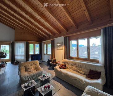 Charmante 4.5-Zimmer-Maisonette-Wohnung mit Bergblick in Felsberg - Photo 2