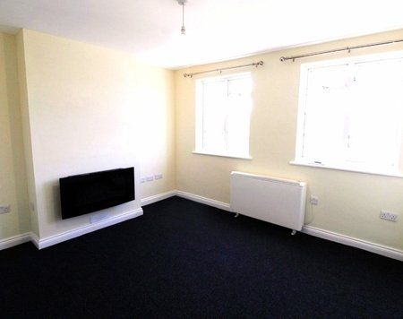 High Street, Potters Bar, Hertfordshire, EN6 - Photo 1