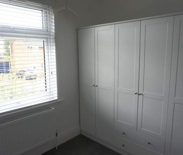 3 bedroom semi-detached house to rent - Photo 6