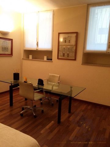 Двухкомнатная квартира в центре Милана - Photo 4