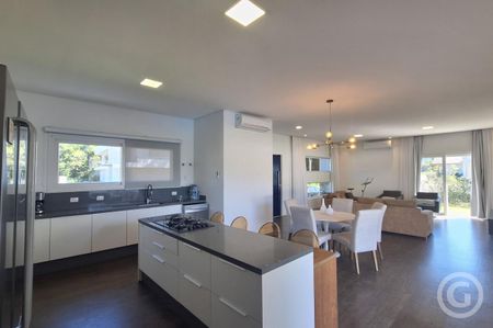 Casa residencial, 339.53m² - Foto 3