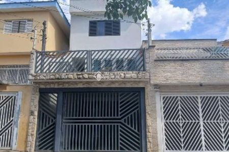 Sobrado com 6 quartos e 289m² para alugar em Jardim das Maravilhas, Santo André. - Foto 2