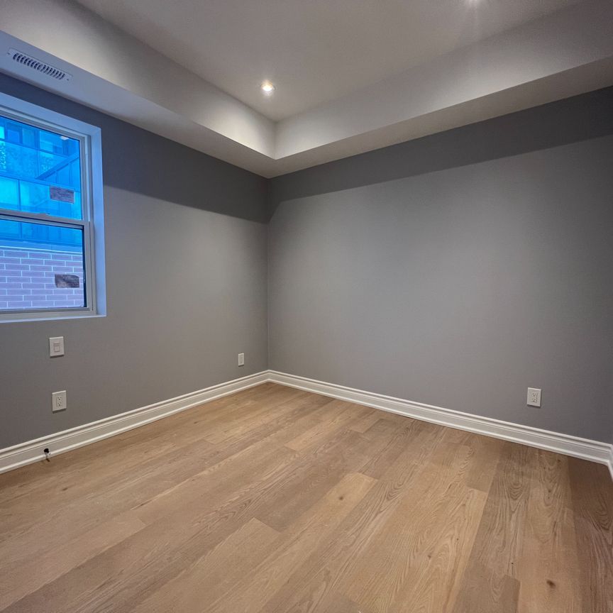 For Lease - 2386 Lake Shore Boulevard Unit# 203, Toronto, Ontario - Photo 1