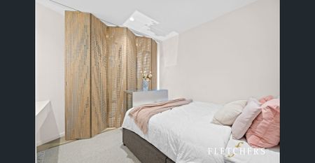 High-end Two Bedrooms Two Bathrooms Full Furnished Apartment in Luxurious Building! - Photo 4