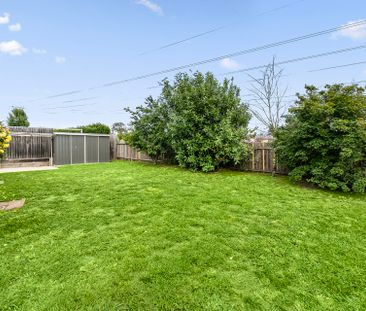 43 John James Loop, Macgregor ACT 2615 - House For Rent | Domain - Photo 6