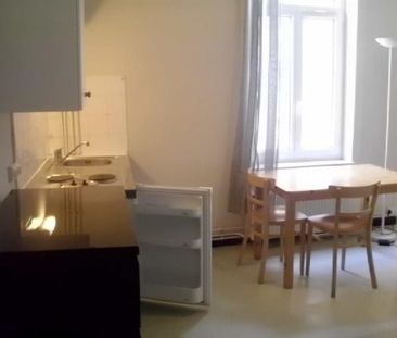 Appartement à Louer à LILLE 580 € - Photo 2