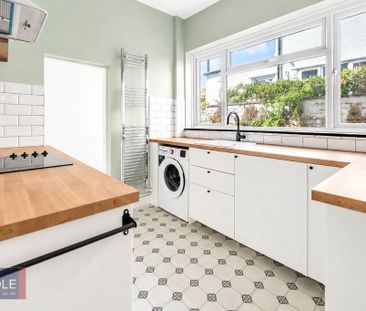 3 bedroom terraced house to rent - Photo 4