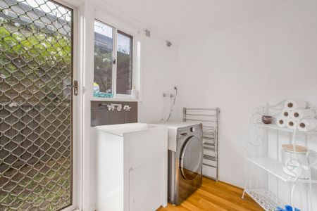 Neat and Tidy Townhouse in Great Location! - Photo 2