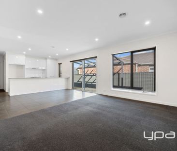 First-class real estate! - Photo 3
