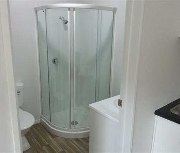 Modern Furnished Studio Rooms – Prime Lorne Street Location Located... - Photo 6