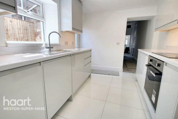 3 bedroom terraced house to rent - Photo 1
