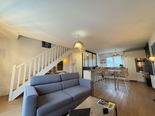 A LOUER. MEUBLE. Disponible 22/12/2025 – Appartement T3 En Duplex A Kerfeunteun - Photo 1