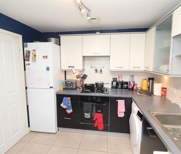 Larch Close, Nuneaton - Photo 6