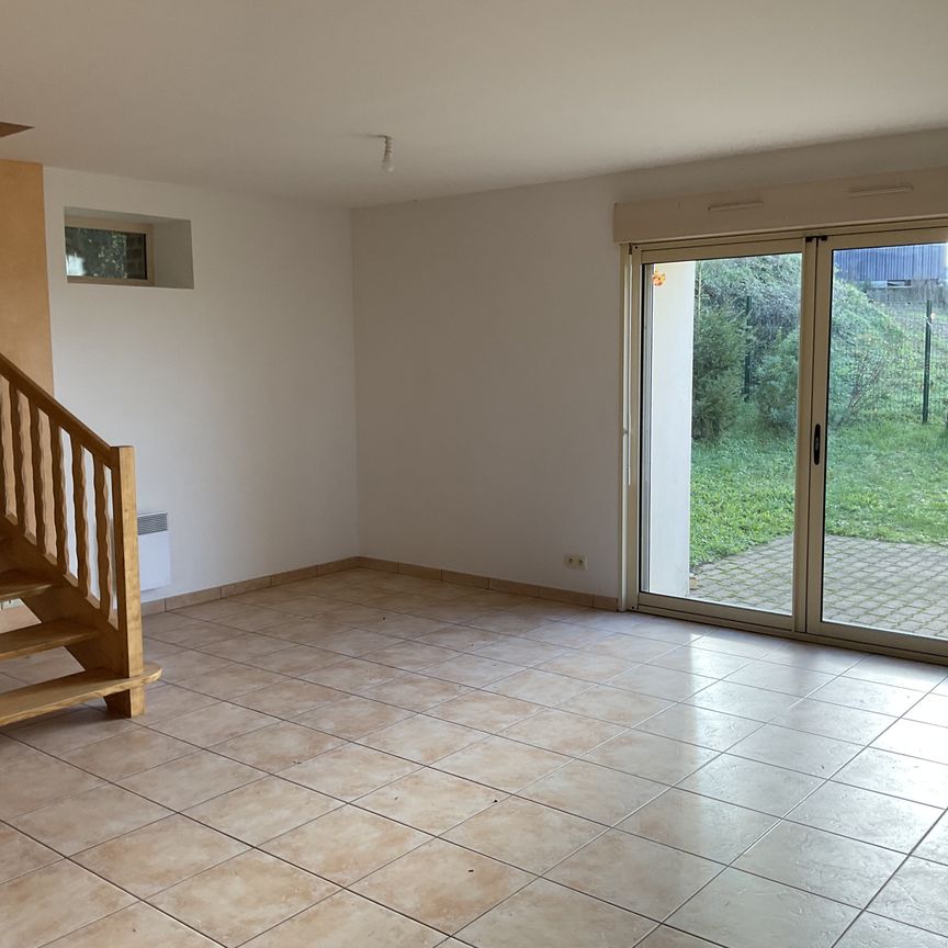 Location Maison 4 pièces 97m² ST CALAIS 72120 - Photo 1