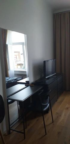 Pronájem bytu 1+1, 35 m - Fotografie 3