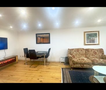 2 Bed Flat, Sullivan Court, SW5 - Photo 4