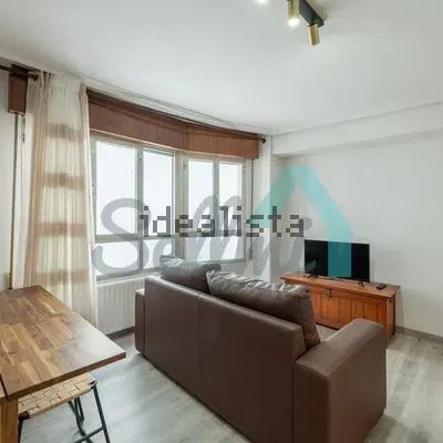 Alquiler de piso en Calle de la Independencia - Foto 1