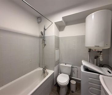 Location Appartement 1 pièce 39m² - Photo 5