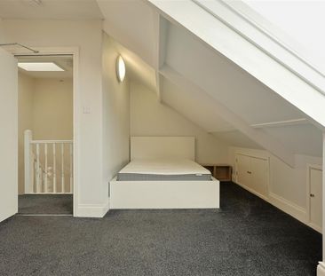 4 bedroom Student Maisonette to rent in Simonside Terrace, Heaton, Newcastle Upon Tyne, NE6 - Photo 6