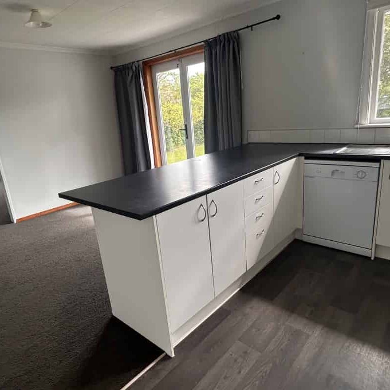 Great Location on Ruahine Street - Photo 1