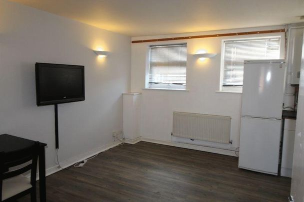 4 bedroom apartment to rent - Photo 1