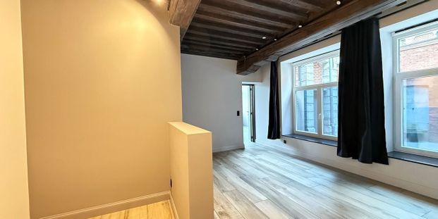 Duplex te huur in Tournai voor € 1.325 met 2 slaapkamers - Photo 1