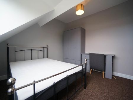 4 Victoria Park - Photo 3