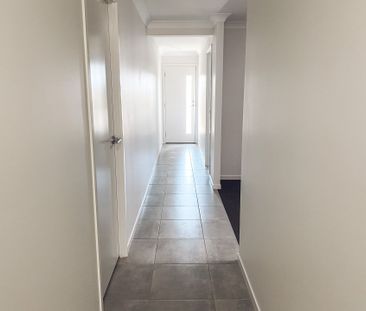 4 BEDROOM DUPLEX - Photo 4