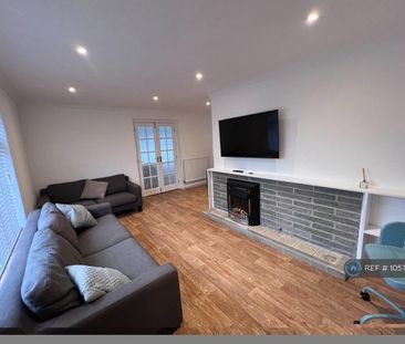 2 bedroom bungalow to rent - Photo 1