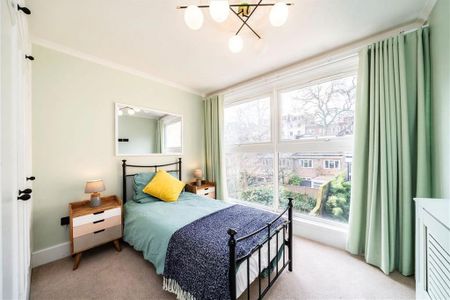 4 bedroom semi-detached house to rent - Photo 2