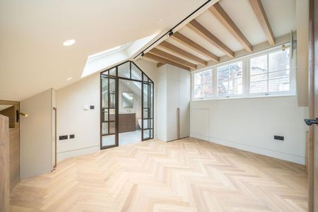 4 bedroom terraced house to rent - Photo 5