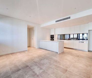 Location, Location! - Photo 4