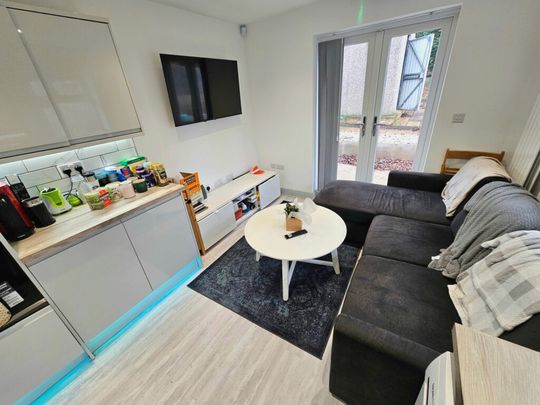 34 Dawlish Road - Photo 1