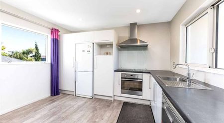 Cosy, Contemporary & Convenient - Photo 4